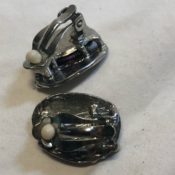 Vintage Silver Toned Necklace Matching Clip on Earrings, faux Jewelled accents - Picture 6 of 13